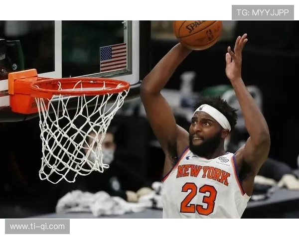 米切尔罗宾逊18分钟内贡献7分16篮板表现出色助球队争胜